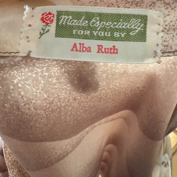 Alba Ruth Vintage Floral Kimono-Style Dress With Brown Wave Pattern & Pink Peon - Picture 6 of 6